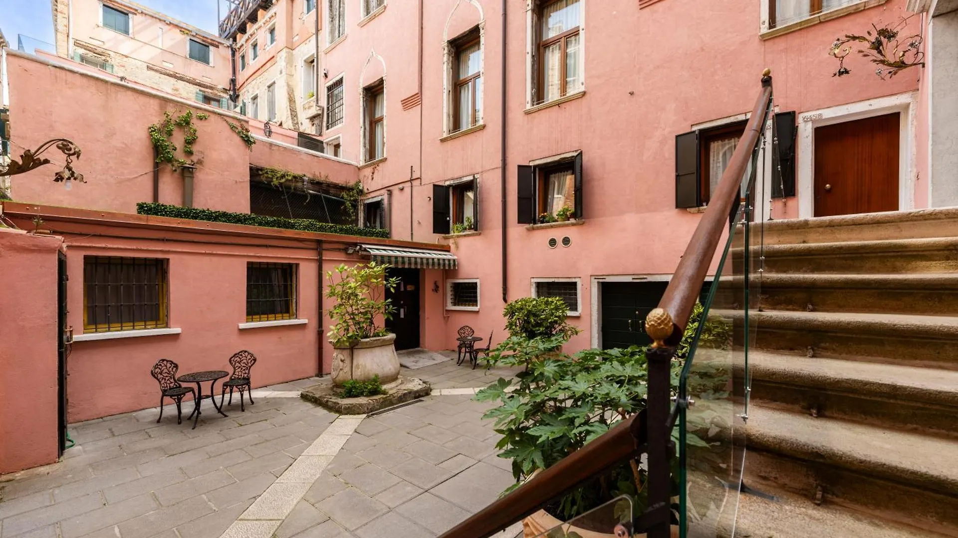 ***  Palazzo Dei Mori Hotel Venice Italy
