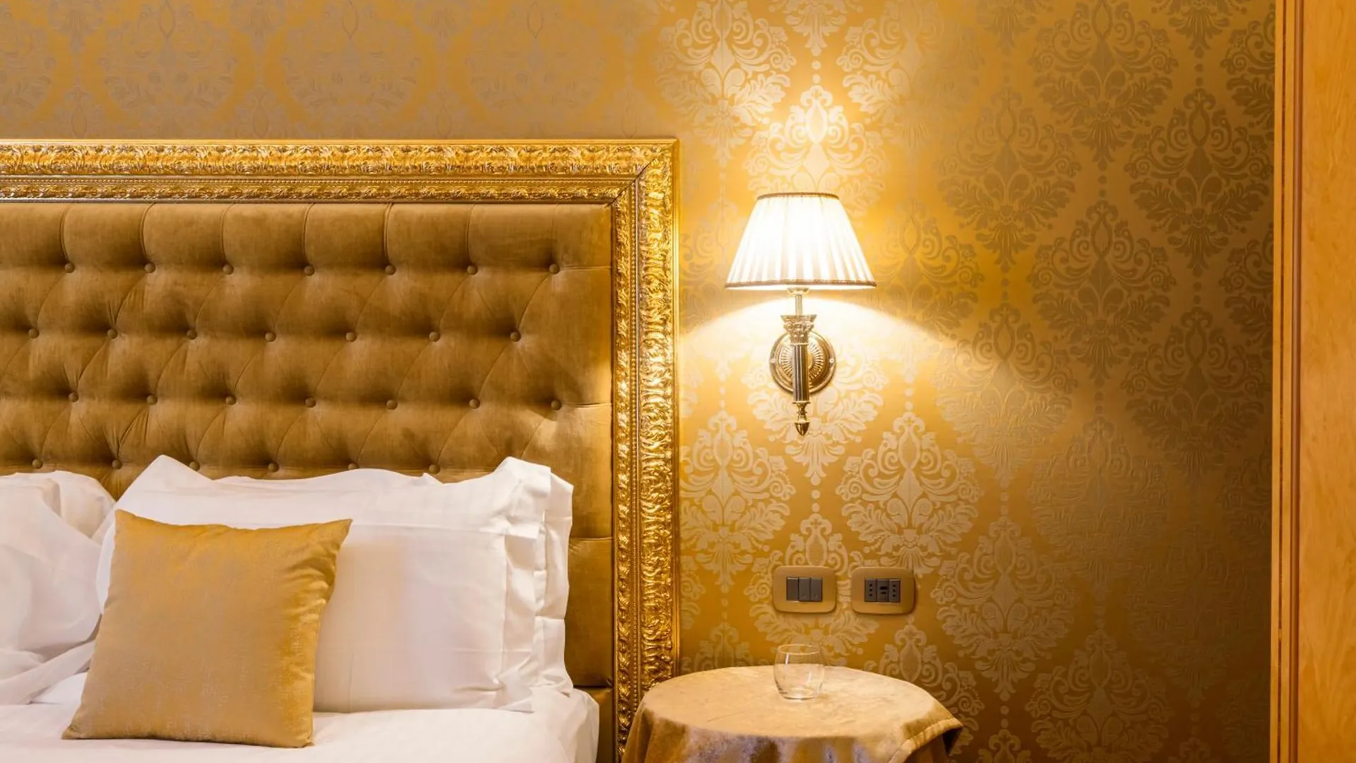 Palazzo Dei Mori Hotel Venice 3*,  Italy