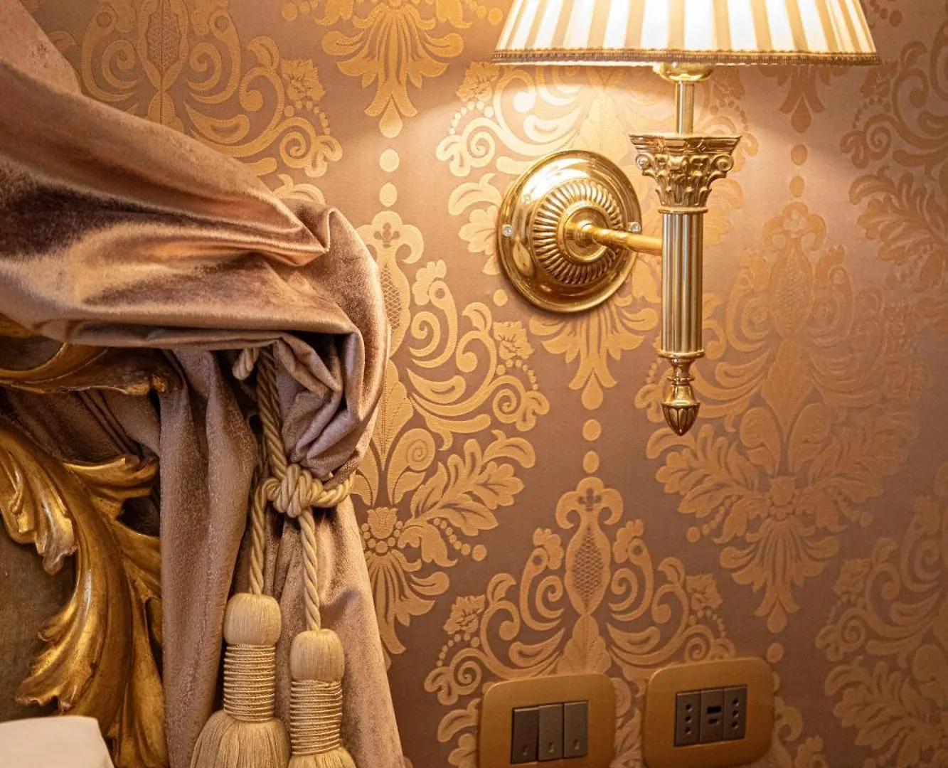 Palazzo Dei Mori Hotel Venice 3*,  Italy